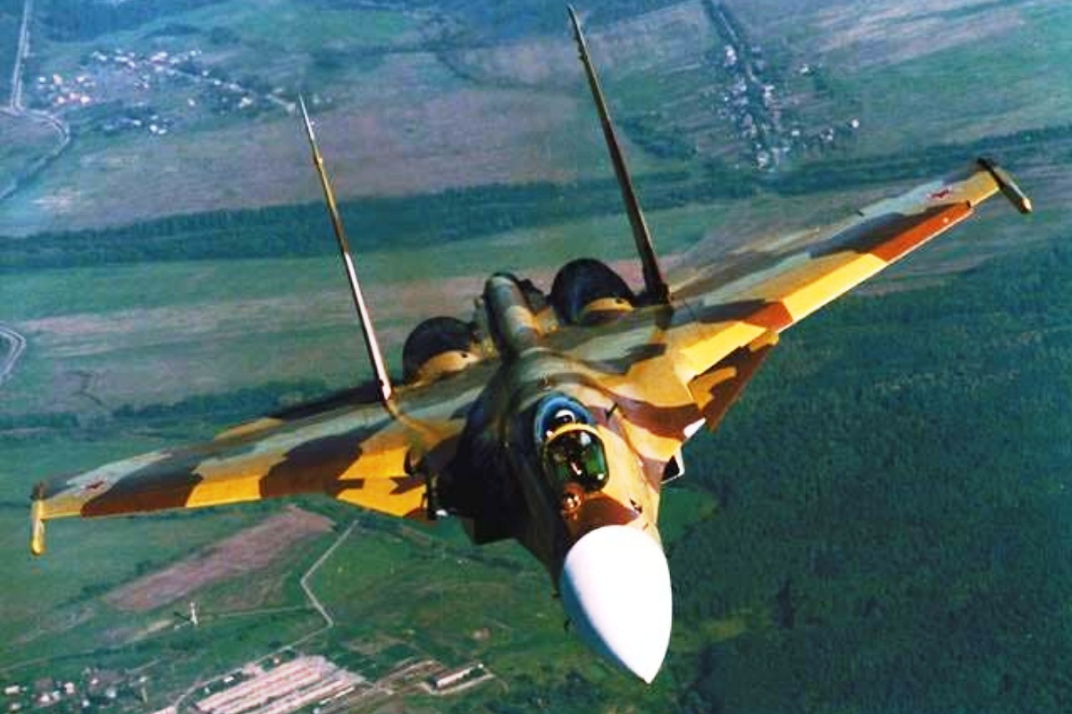 Sukhoi Su-37 Flanker-F Fighter Jet 1 – Su-27 Flanker Family
